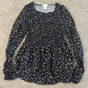 Urban Romantics top🤍